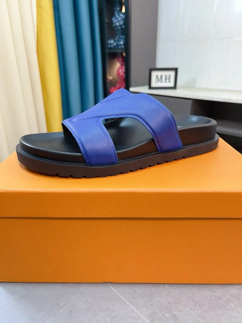Men's shoes💰300🌹🌹【LV】Multi-color new men's slippers, original top quality version, original special cowhide cross pattern➕sheepskin inside and side, non-slip combined sole, more stable walking, more comfortable and lightweight, high-end and generous, size: 38~44